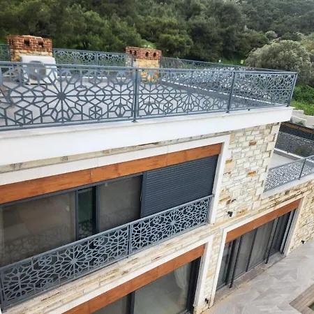 Stone In The Pines Special Pool Garden Bbq And Jacuzzi For Two Families Villa
